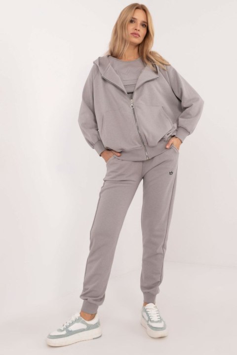 Spodnie Komplet Model EM-KMPL-944.34 Grey - Factory Price - uniwersalny Spodnie Komplet Model EM-KMPL-944.34 Grey - Factory Price - uniwersalny