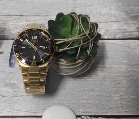 ZEGAREK MĘSKI TIMEX Classic Solar TW2V53900 + BOX (zt149A) ZEGAREK MĘSKI TIMEX Classic Solar TW2V53900 + BOX (zt149A)