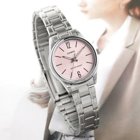 ZEGAREK DAMSKI CASIO LTP-V005D-4BUDF (zd586a) + BOX ZEGAREK DAMSKI CASIO LTP-V005D-4BUDF (zd586a) + BOX