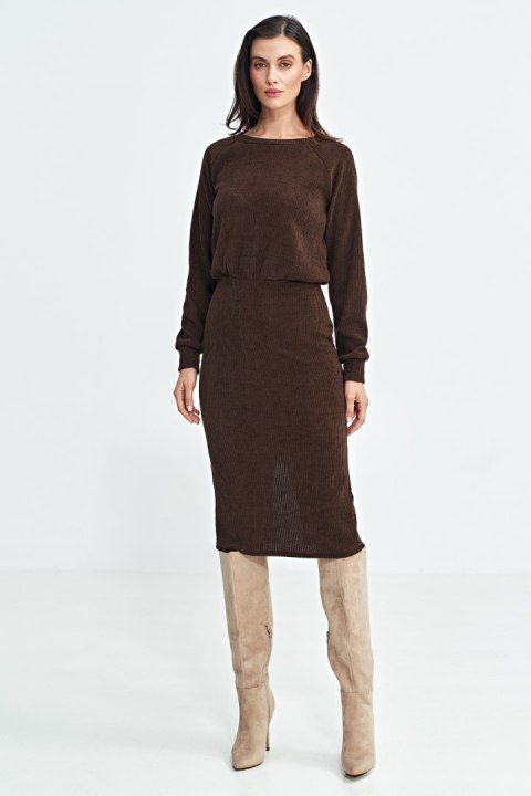 Sukienka z dzianiny prążkowanej z długim rękawem S260 Brown - Nife - 40 Sukienka z dzianiny prążkowanej z długim rękawem S260 Brown - Nife - 40