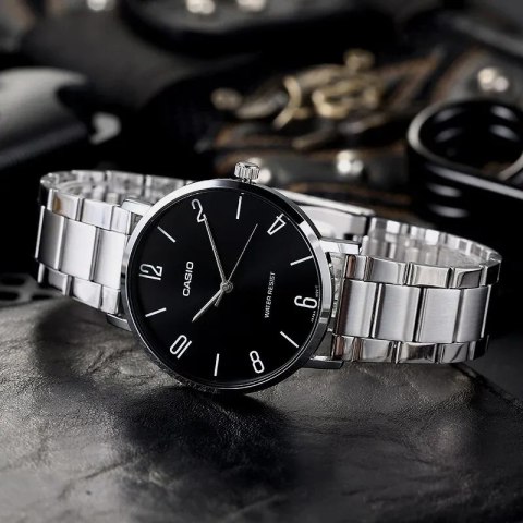 ZEGAREK MĘSKI CASIO MTP-VT01D-1B2 (zd165i) + BOX ZEGAREK MĘSKI CASIO MTP-VT01D-1B2 (zd165i) + BOX