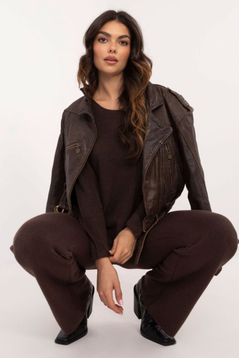 Spodnie Komplet Model IT-KMPL-0813.37 Dark Brown - BFG - uniwersalny Spodnie Komplet Model IT-KMPL-0813.37 Dark Brown - BFG - uniwersalny