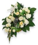 PRZEPIĘKNY STROIK SERCE Z BIAŁYCH RÓŻ NA GRÓB ZE ZNICZEM +/- 28cm PRZEPIĘKNY STROIK SERCE Z BIAŁYCH RÓŻ NA GRÓB ZE ZNICZEM +/- 28cm