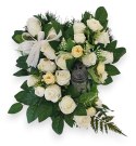 PRZEPIĘKNY STROIK SERCE Z BIAŁYCH RÓŻ NA GRÓB ZE ZNICZEM +/- 28cm PRZEPIĘKNY STROIK SERCE Z BIAŁYCH RÓŻ NA GRÓB ZE ZNICZEM +/- 28cm