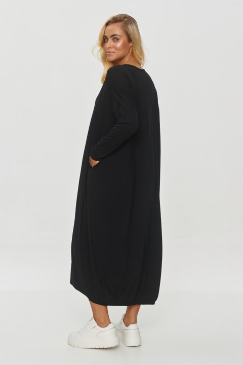 Sukienka Model M839 Black - Makadamia - uniwersalny Sukienka Model M839 Black - Makadamia - uniwersalny