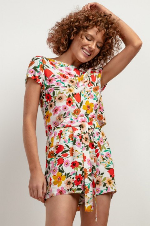 Bluzka Model T408 Kwiaty na białym tle - Tessita - XXXL Bluzka Model T408 Kwiaty na białym tle - Tessita - XXXL
