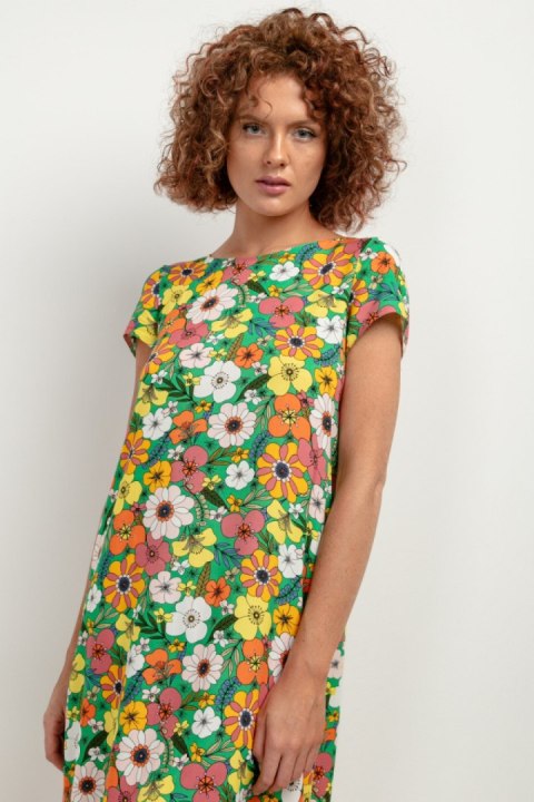 Sukienka Model T409 Kwiaty na zielonym tle - Tessita - XXL