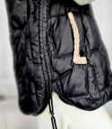 Krótki damski bezrękawnik kamizelka PLUS SIZE STELLA (Czarny) Krótki damski bezrękawnik kamizelka PLUS SIZE STELLA (Czarny)