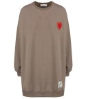 Długa bluza sukienka oversize z naszywką sercem MARTA (Brązowy) Długa bluza sukienka oversize z naszywką sercem MARTA (Brązowy)