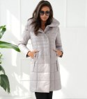 Długi elegancki pikowany płaszcz damski ocieplany AMELIA (Beżowy) Długi elegancki pikowany płaszcz damski ocieplany AMELIA (Beżowy)