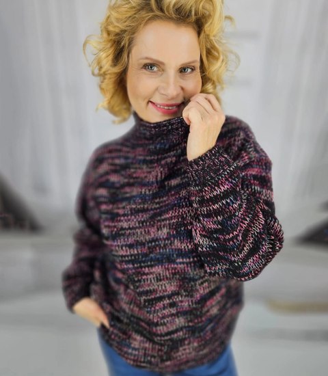 Ciepły melanżowy sweter półgolf damski oversize HANNA (Wielokolorowy || Czarny) Ciepły melanżowy sweter półgolf damski oversize HANNA (Wielokolorowy || Czarny)