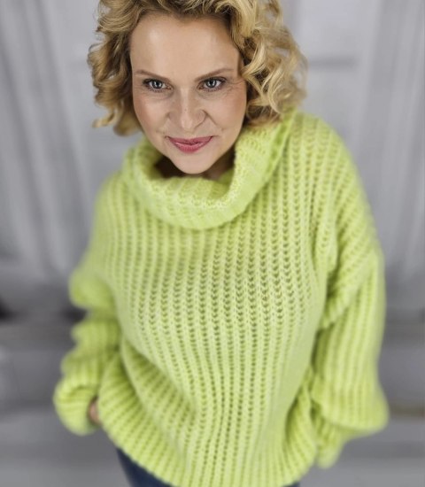 Ciepły sweter golf damski oversize gruby splot miły miękki LAPONIA (Zielony) Ciepły sweter golf damski oversize gruby splot miły miękki LAPONIA (Zielony)