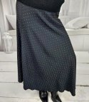 Długa elegancka satynowa spódnica z ozdobnymi kryształkami STAR (Czarny) Długa elegancka satynowa spódnica z ozdobnymi kryształkami STAR (Czarny)