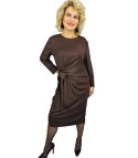 Elegancka ołowkowa sukienka midi z szarfą w pasie PAMELA (Brązowy) Elegancka ołowkowa sukienka midi z szarfą w pasie PAMELA (Brązowy)