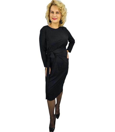 Elegancka ołowkowa sukienka midi z szarfą w pasie PAMELA (Czarny) Elegancka ołowkowa sukienka midi z szarfą w pasie PAMELA (Czarny)