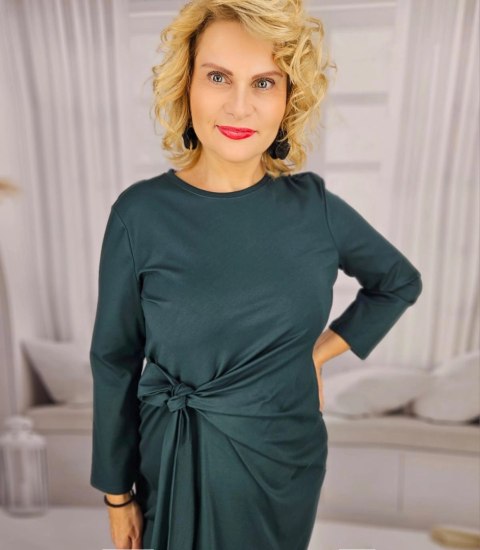 Elegancka ołowkowa sukienka midi z szarfą w pasie PAMELA (Zielony) Elegancka ołowkowa sukienka midi z szarfą w pasie PAMELA (Zielony)
