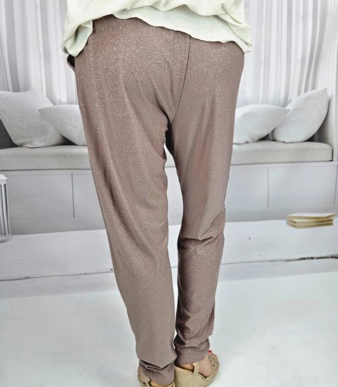 Eleganckie luźne spodnie kopertowe z wiązaniem w pasie CLARA (Beżowy) Eleganckie luźne spodnie kopertowe z wiązaniem w pasie CLARA (Beżowy)