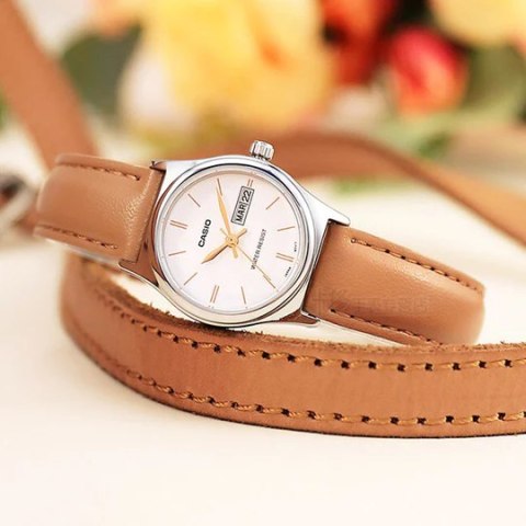 ZEGAREK DAMSKI CASIO LTP-V006L-7B2 (zd576d) + BOX ZEGAREK DAMSKI CASIO LTP-V006L-7B2 (zd576d) + BOX