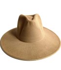 Elegancki damski kapelusz panama z ozdobną broszką z piórami i koralikami (Beżowy) Elegancki damski kapelusz panama z ozdobną broszką z piórami i koralikami (Beżowy)