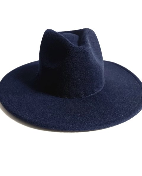 Elegancki damski kapelusz z dużą broszką z piórami i kolorowymi cyrkoniami (Niebieski) Elegancki damski kapelusz z dużą broszką z piórami i kolorowymi cyrkoniami (Niebieski)
