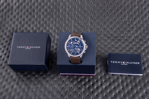 Zegarek Męski Tommy Hilfiger Henry 1710476 + BOX Zegarek Męski Tommy Hilfiger Henry 1710476 + BOX