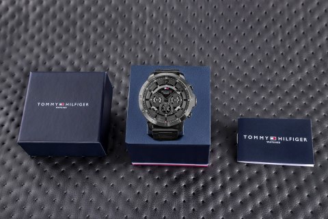 Zegarek Męski Tommy Hilfiger Luca 1710494 + BOX Zegarek Męski Tommy Hilfiger Luca 1710494 + BOX