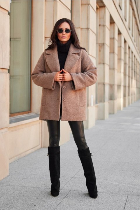Kurtka Damska Model Camila CAP KUR0029 Cappuccino - Roco Fashion - 40 Kurtka Damska Model Camila CAP KUR0029 Cappuccino - Roco Fashion - 40