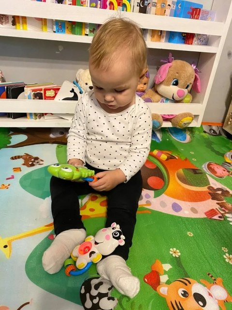 GRZECHOTKA SENSORYCZNA ŻABKA MELODYJKI ŚWIATŁA 80 GRZECHOTKA SENSORYCZNA ŻABKA MELODYJKI ŚWIATŁA 80
