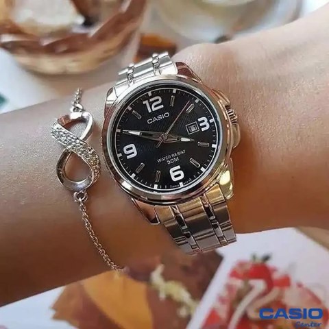 ZEGAREK DAMSKI CASIO LTP-1314D-1AVDF (zd574b) + BOX ZEGAREK DAMSKI CASIO LTP-1314D-1AVDF (zd574b) + BOX