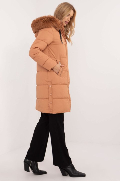 Kurtka Damska Model SK-KR-HH-2406.21P Camel - Factory Price - XXL Kurtka Damska Model SK-KR-HH-2406.21P Camel - Factory Price - XXL