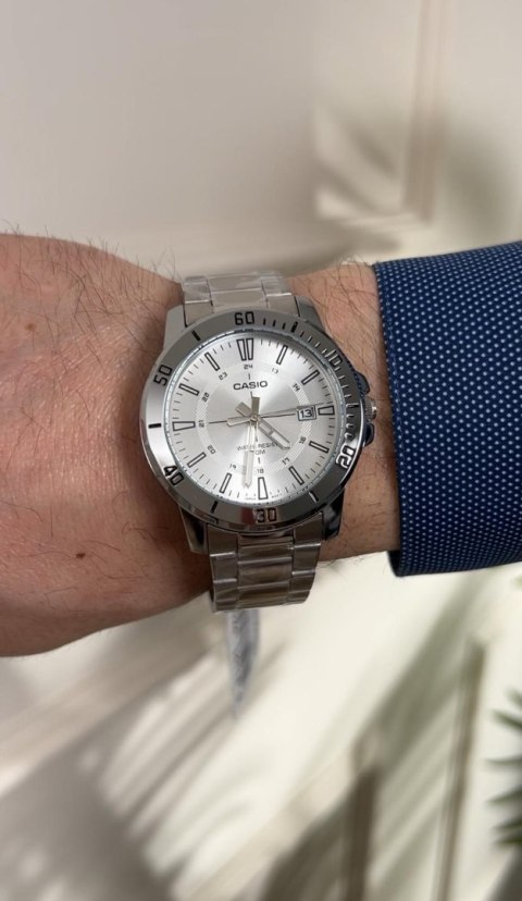 Zegarek Męski Casio MTP-VD01D-7CVUDF (zd185k) + BOX Zegarek Męski Casio MTP-VD01D-7CVUDF (zd185k) + BOX