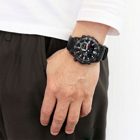 Zegarek Męski Casio EDIFICE 48mm ECB-40MP-1A Bluetooth + BOX Zegarek Męski Casio EDIFICE 48mm ECB-40MP-1A Bluetooth + BOX